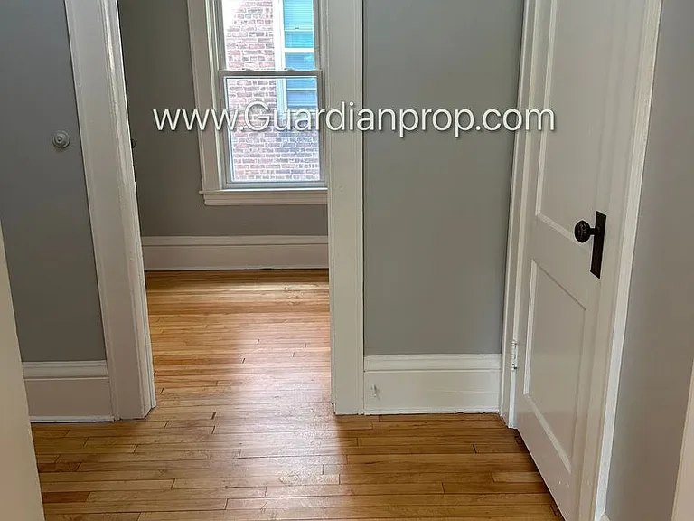 2316-2318 Harriet Avenue S — Photo 14