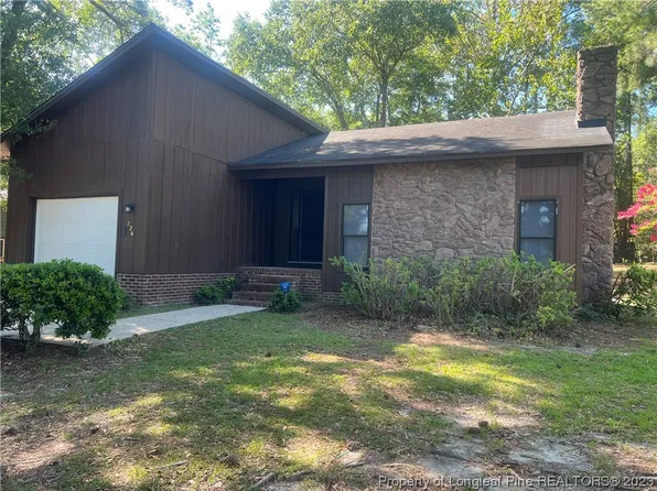 226 Timberlake Dr, Fayetteville, NC 28314