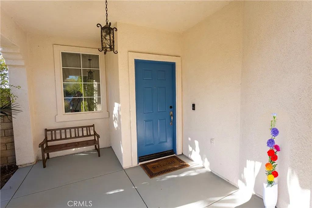 3 bed, 2297 sqft, $5,500 — Photo 3