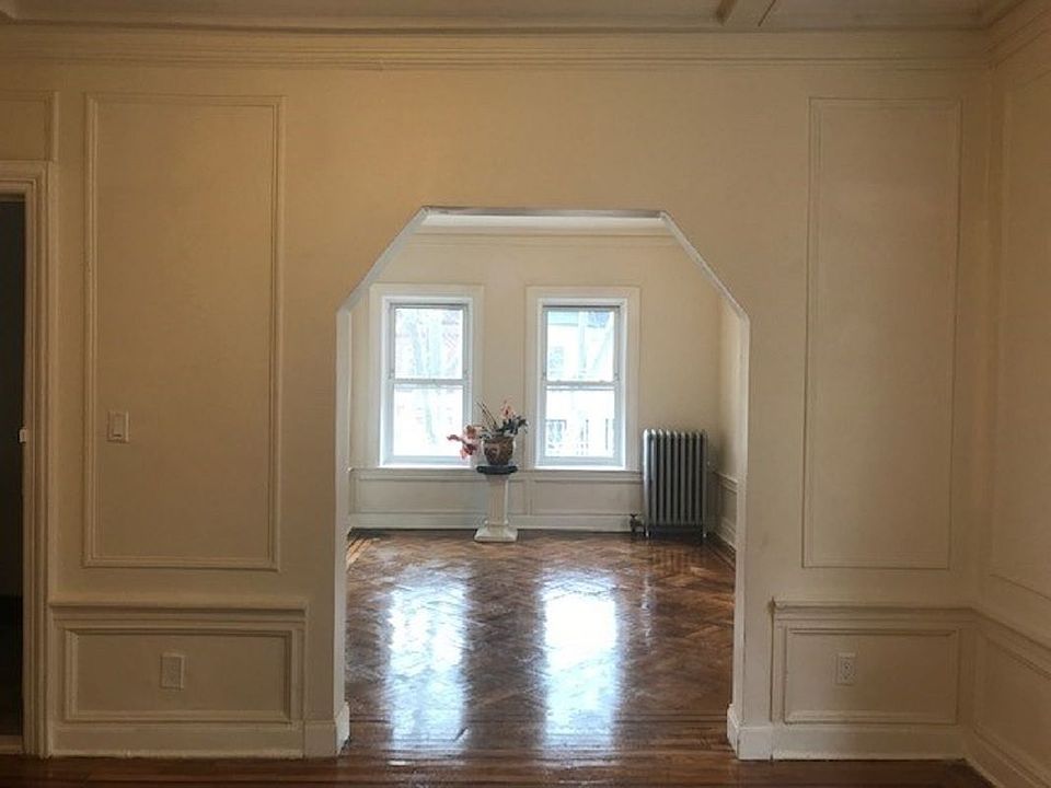 1st image of 1043 Carroll St Floor 2
