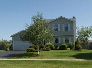 18224 W Old Hickory Ct, Gurnee, IL