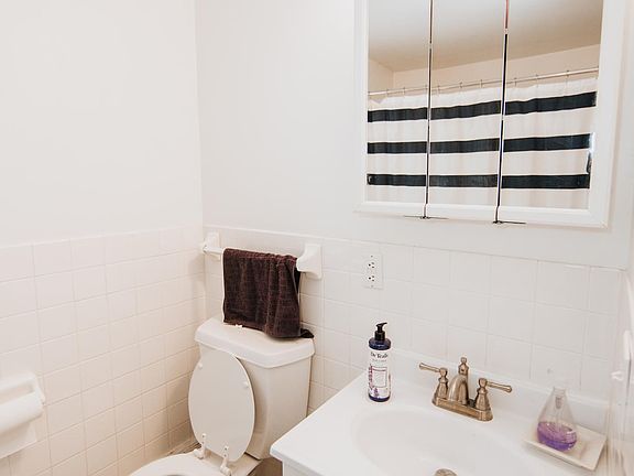 2nd image of 683 Hague Ave APT 9