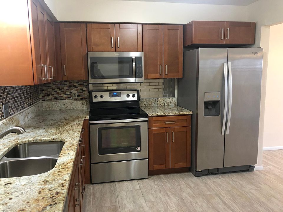 Completely renovated eat-in kitchen.
