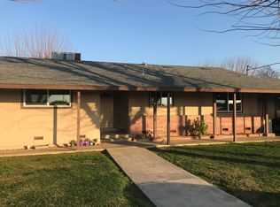 258 S Blair Rd, Woodlake, CA 93286