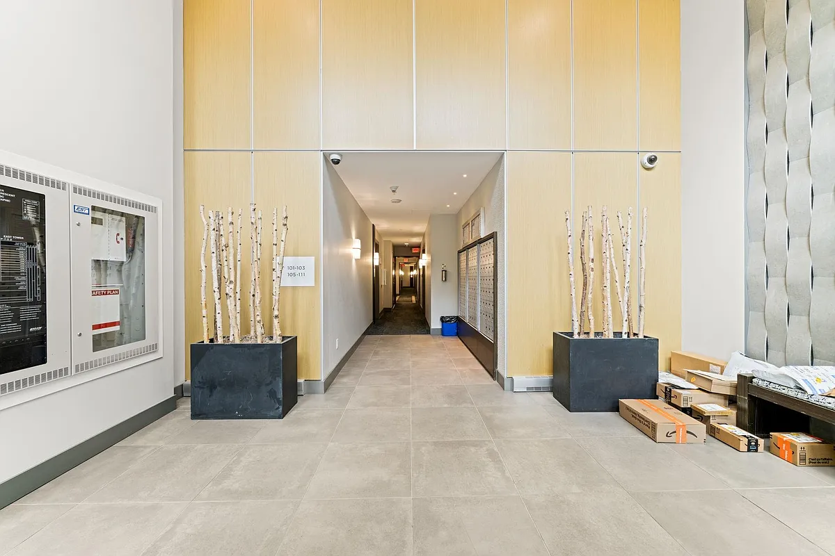 Building Photo - 9060 University Cres #1506