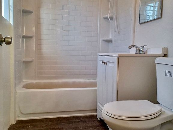 5th image of 817 E Hoffer St #B
