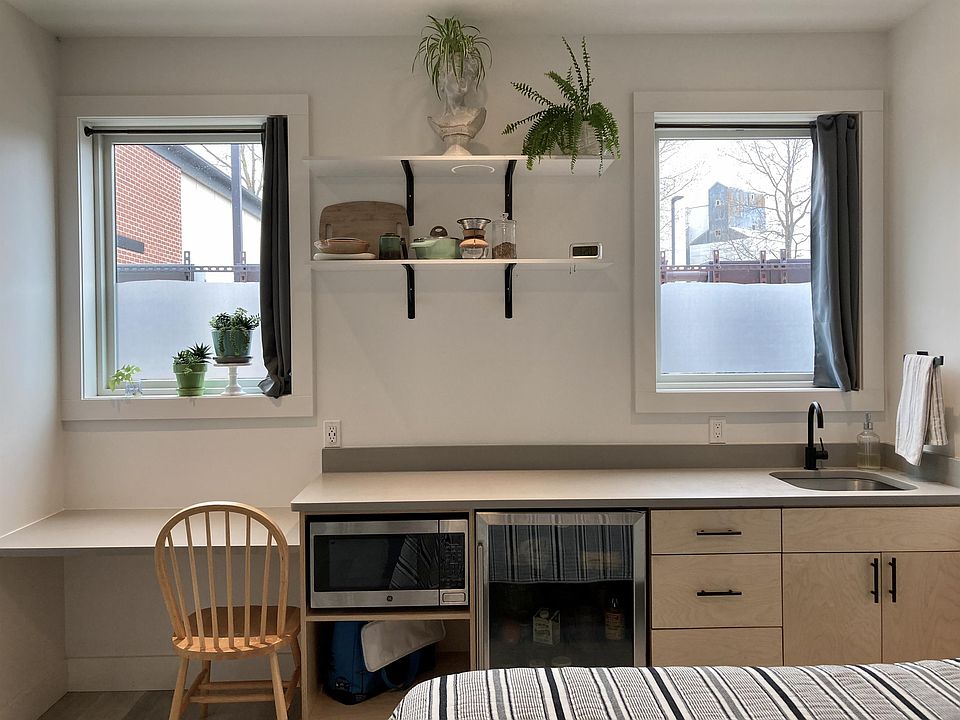Beautiful Kitchenette with a built in desk space