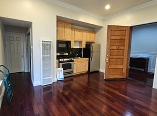 663 11th St #3, Oakland, CA 94607