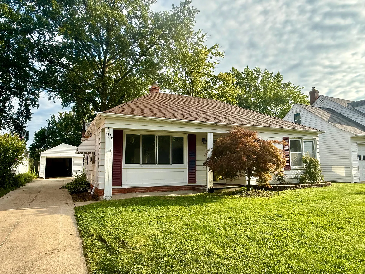 3 bed, 1218 sqft, $2,300 — Photo 2