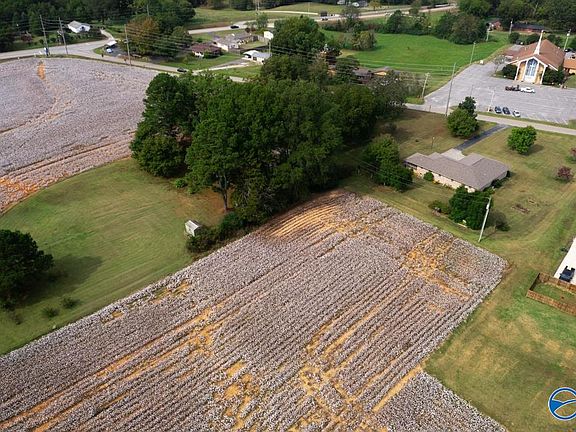 4th image of 142 County Lake Rd