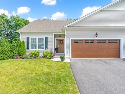 100 Burton St #8, Cranston, RI, 02920