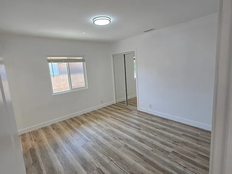 1635 W Summit St #1637 — Photo 7