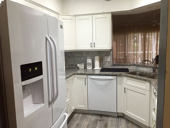 4th image of 1557 Coral Oak Ln