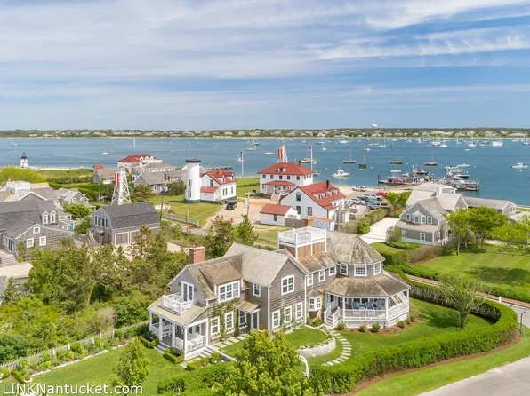 13 Easton St, Nantucket, MA 02554