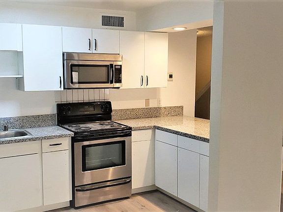 2nd image of 5136 Golden Ln APT B