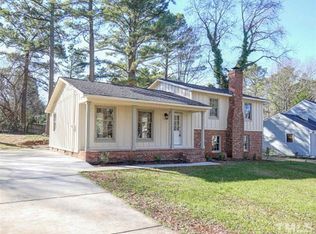 222 Pinecroft Dr, Raleigh, NC 27609