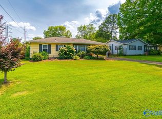 2019 13th St SE, Decatur, AL 35601