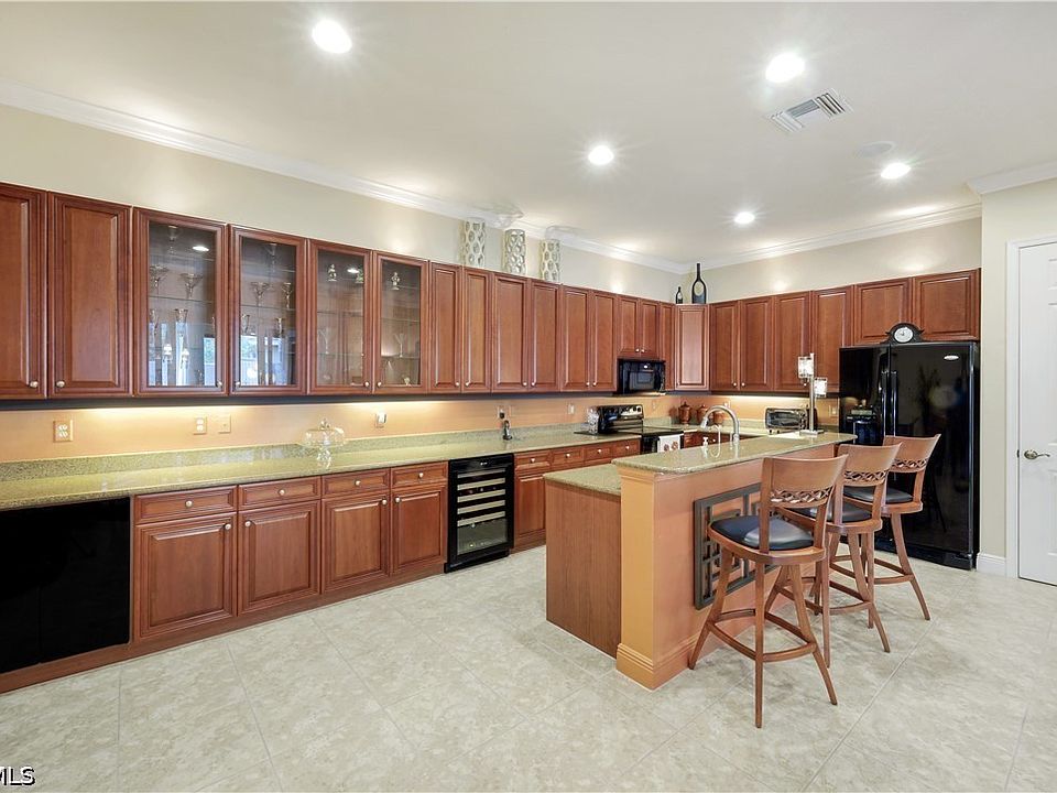 5661 Kensington Loop, Fort Myers, FL 33912 | MLS #2026025481 | Zillow
