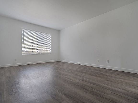 4th image of 1320 Via Terrassa #Vm0116