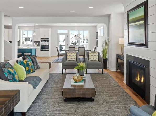 10353 Shadyview Ln N, Maple Grove, MN 55311