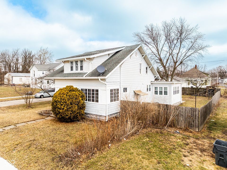 1st image of 120 N Center St