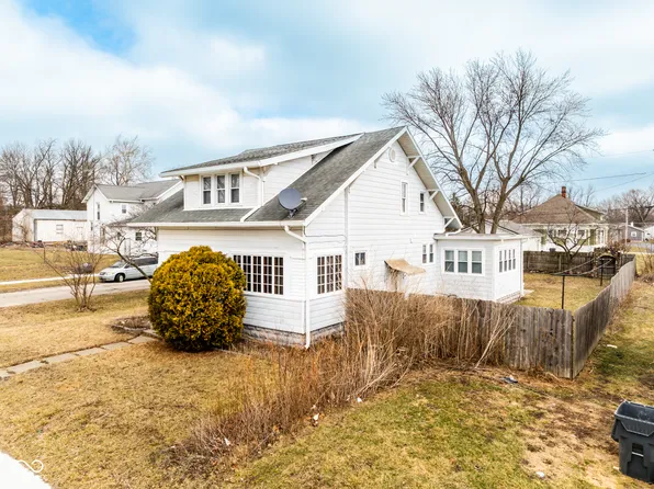 120 N Center St, Eaton, IN 47338