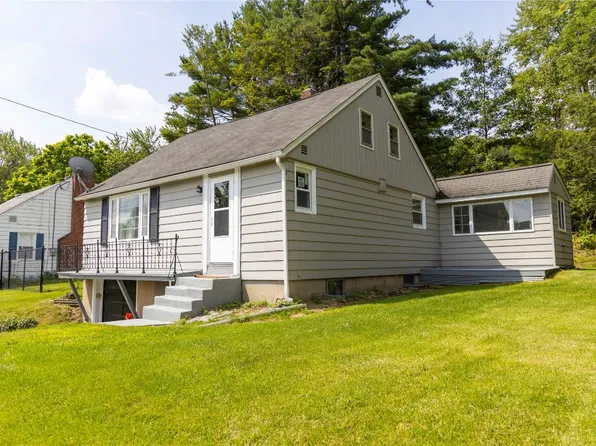 1252 Glenwood Rd, Vestal, NY 13850