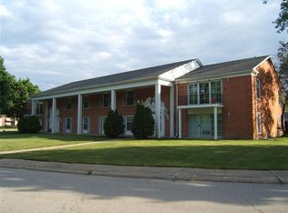 629 W 39th Pl, Hobart, IN 46342