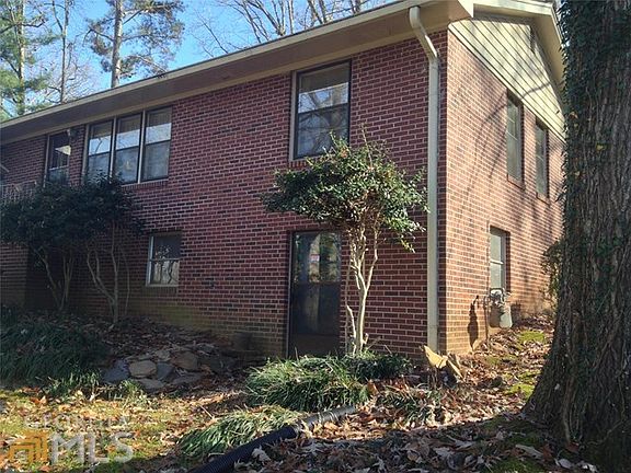 4th image of 6144 Oak Hill Dr