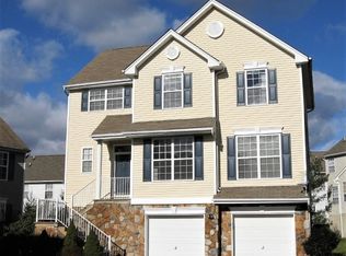 123 Winding Hill Dr, Hackettstown, NJ 07840