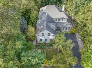 125 Manor Ave, Wellesley, MA 02482