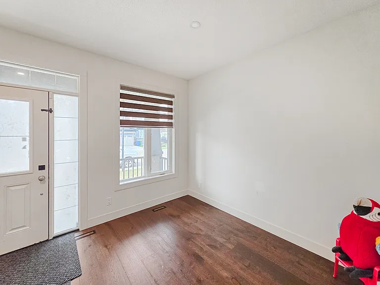 167 Windbrook Mnr SW — Photo 7
