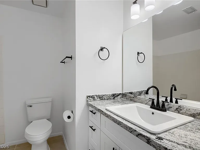 3216 Harbor Vista St — Photo 10