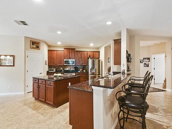 4th image of 2145 Bay Clover Dr