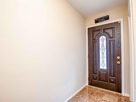 3rd image of 635 5th St #B