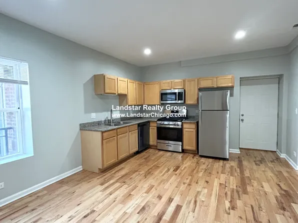 2107 E 67th St APT 106, Chicago, IL 60649