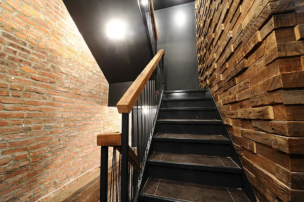 Rented by Miron Realty Group | media 79