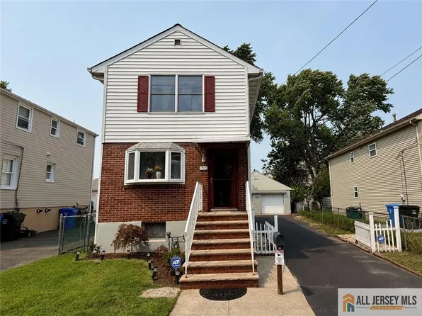 70 Spring St, Woodbridge, NJ 07095