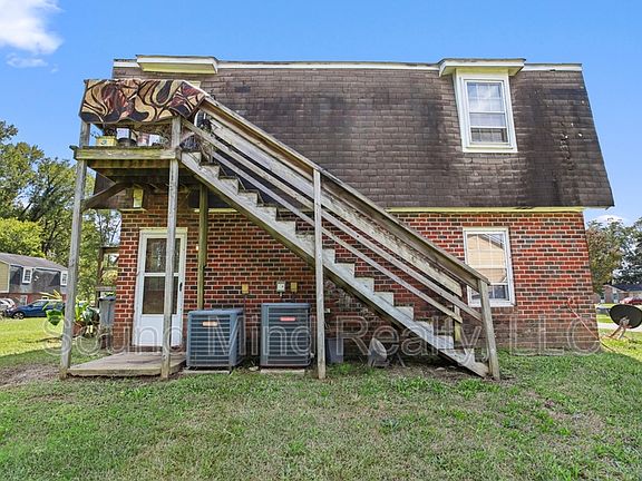 4th image of 104 Fox Den Ct