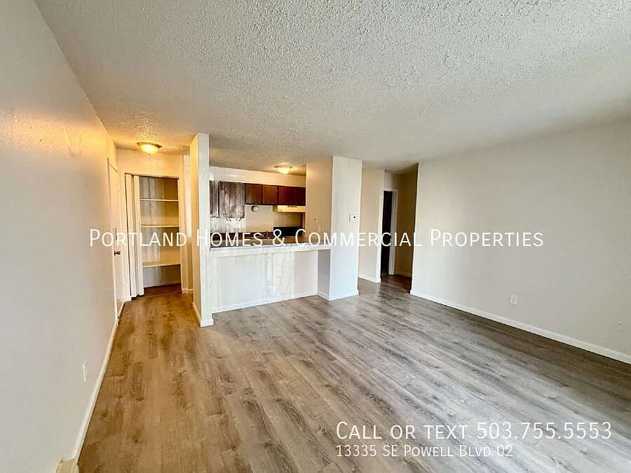 Building Photo - 13335 SE Powell Blvd #2