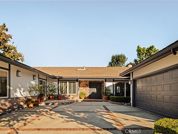 5th image of 22370 Algunas Rd