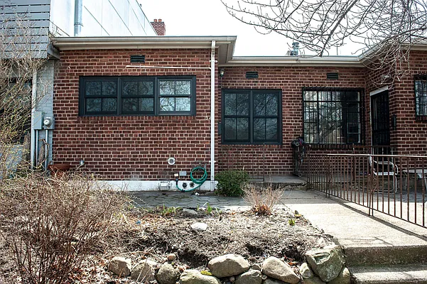 Rented by Owner | media 42