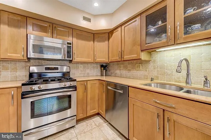 17 Ashford Dr — Photo 14