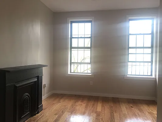 Rented by Emilienne Zongo Brown, LREB | media 12