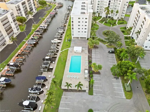 4331 Bay Beach LN #353, FORT MYERS BEACH, FL 33931