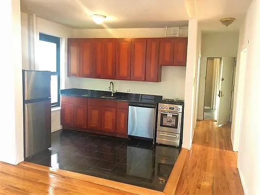 Rented by Dynamik Realty | media 18