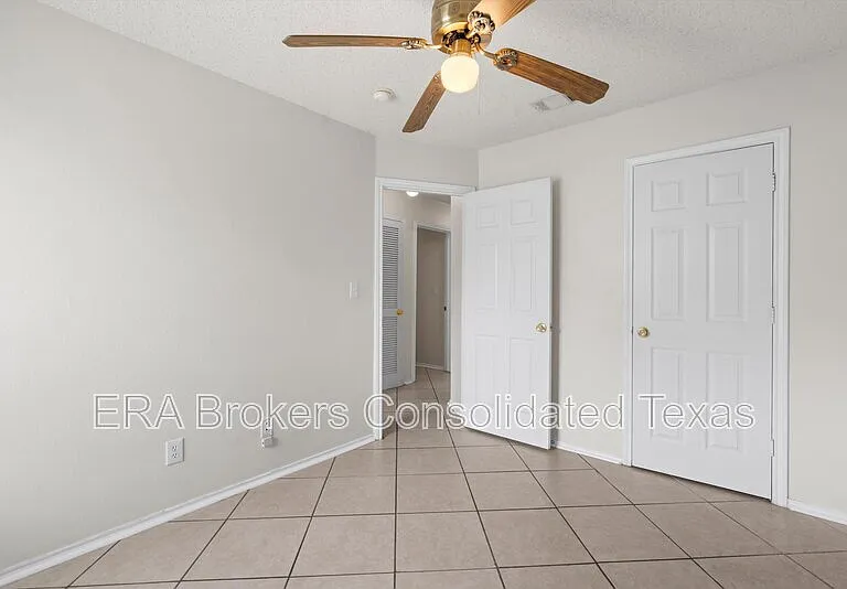 101 Ina Ct — Photo 16