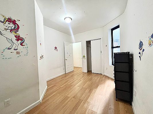 5th image of 137 Alexander Ave APT 7