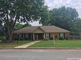 2804 Montrose Dr SW, Decatur, AL 35603