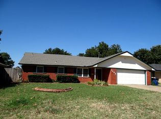 1205 N Harville Rd, Duncan, OK 73533
